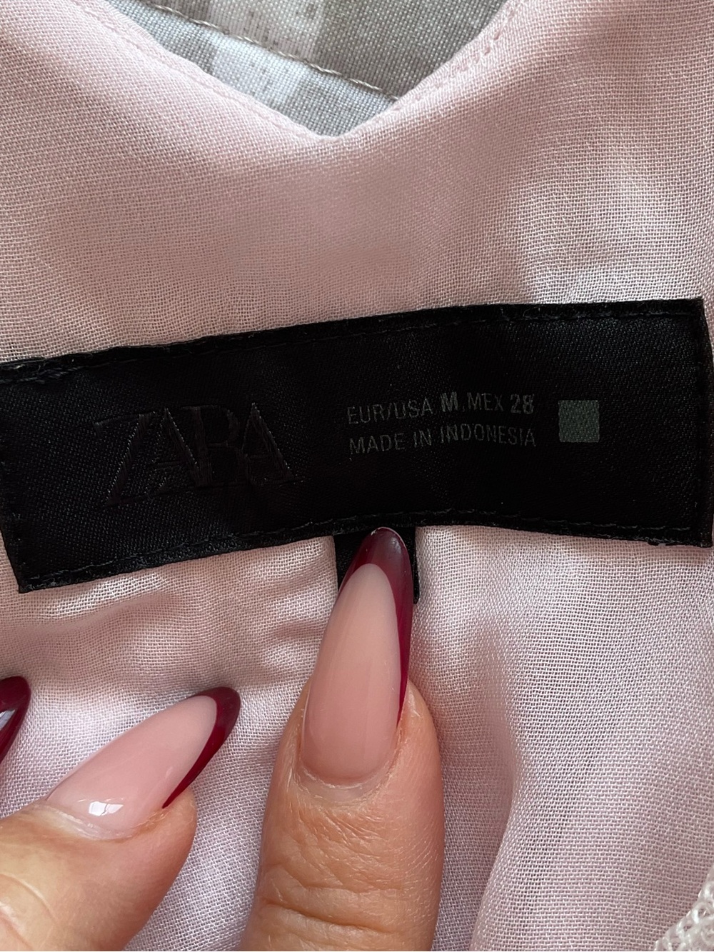 EUC Zara Pale Pink Lace-Trim Cami top - Picture 8 of 8